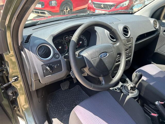 FORD FUSION TREND 1.4 AUTO SPANISH LHD IN SPAIN 123000 MILES SUPER 2006